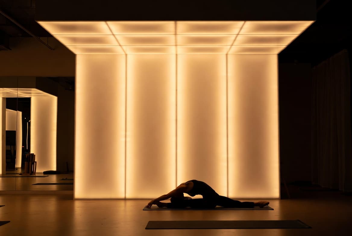 Infrared Yoga vs Traditional Hot Yoga: What Is the Difference?